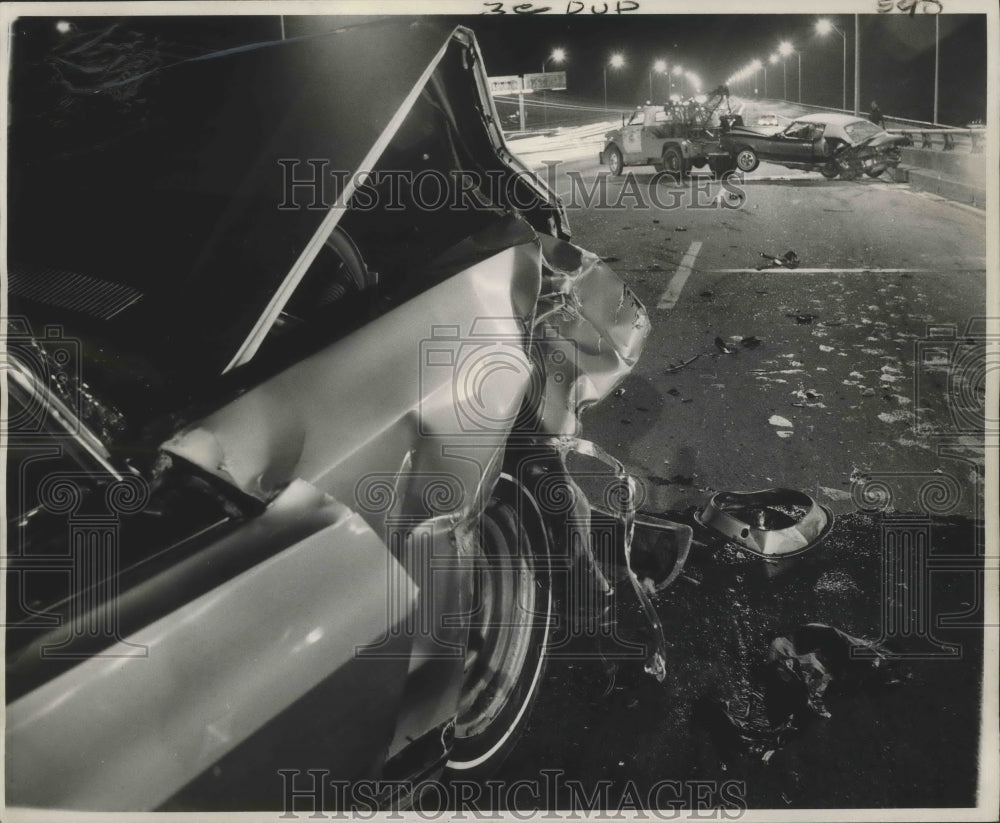 1973 Press Photo Accidents - A rear-end automobile accident on I-10 in Louisiana - Historic Images