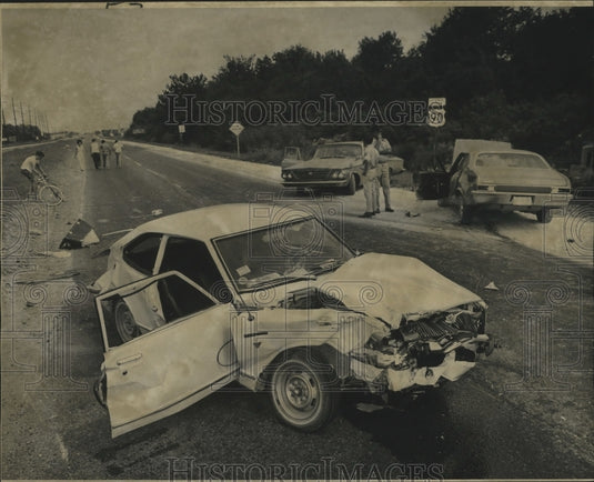 1971 Press Photo Accidents- Three car collision at Chef Menteur Hwy. & Paris Rd. - Historic Images