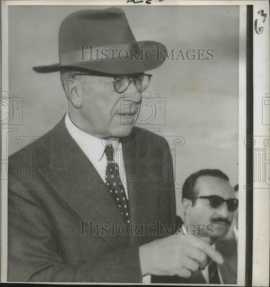 1957 Sweden&#39;s King Gustav Adolph arrives in Rome. - Historic Images