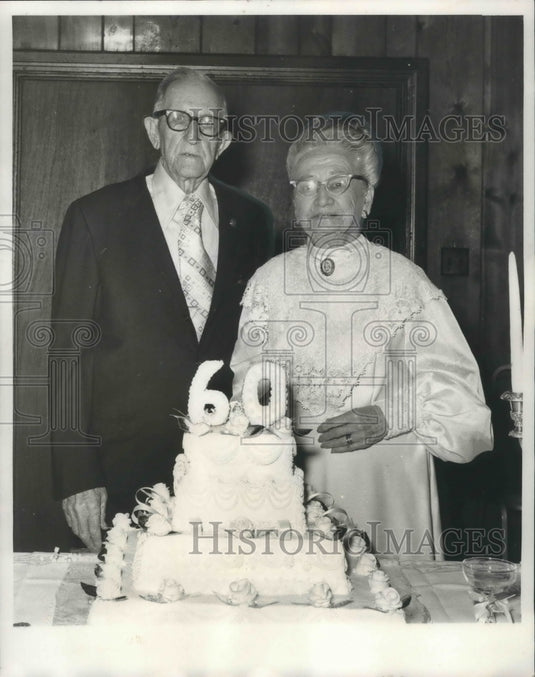 1971 Press Photo Married 60 years this week are Mr. and Mrs. John Henry Adams. - Historic Images