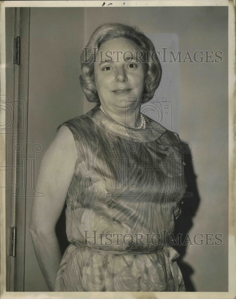 1967 Mrs. Henry Agular New President Lake Terrace Women&#39;s Club - Historic Images