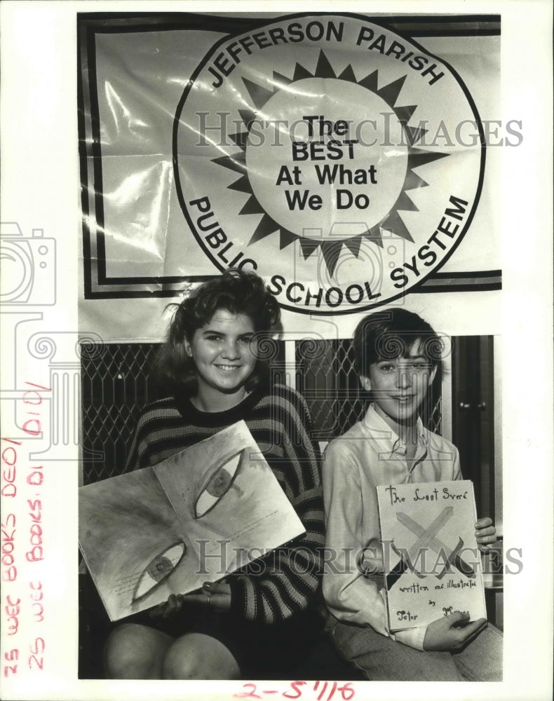 1988 Shelley &quot;Bean&quot; Alexander, 14, left, and Peter Morenc, 13. - Historic Images