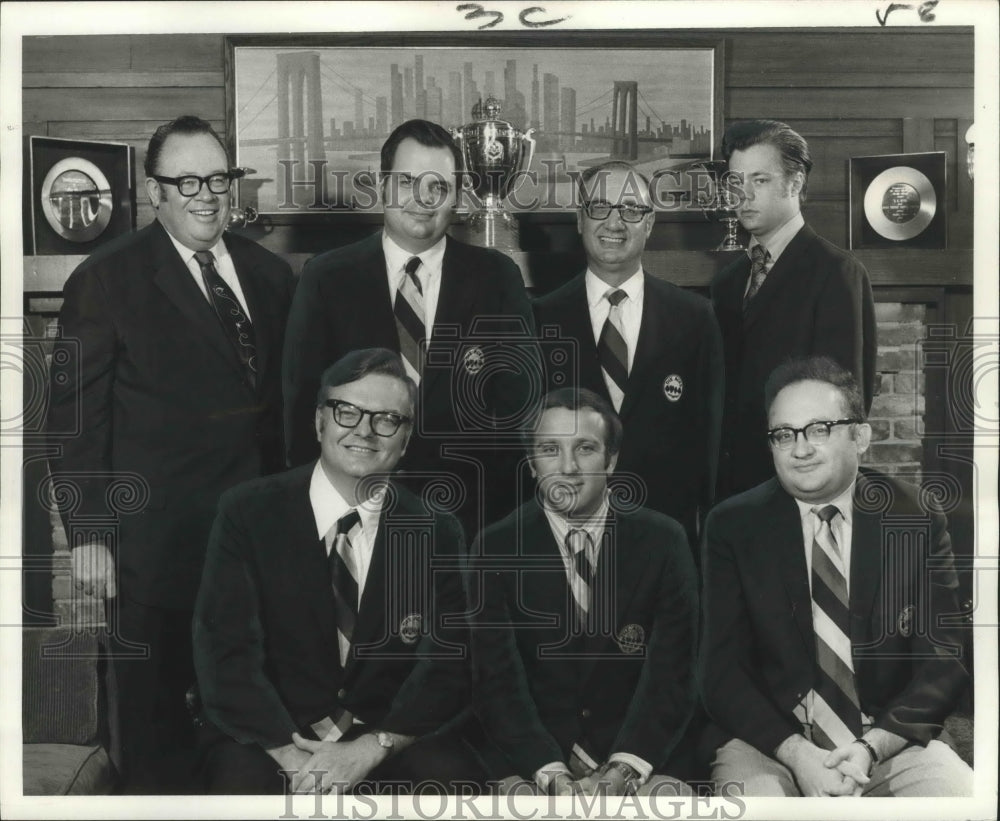 1971 Press Photo Members of the Dallas Aces Bridge Team play Mathe team in final - Historic Images