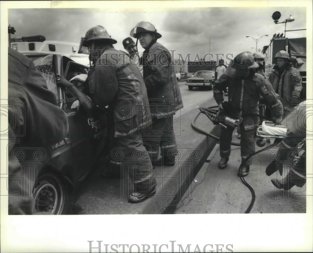 1991 New Orleans - Fire Department Extricates Man From Truck Wreck - Historic Images