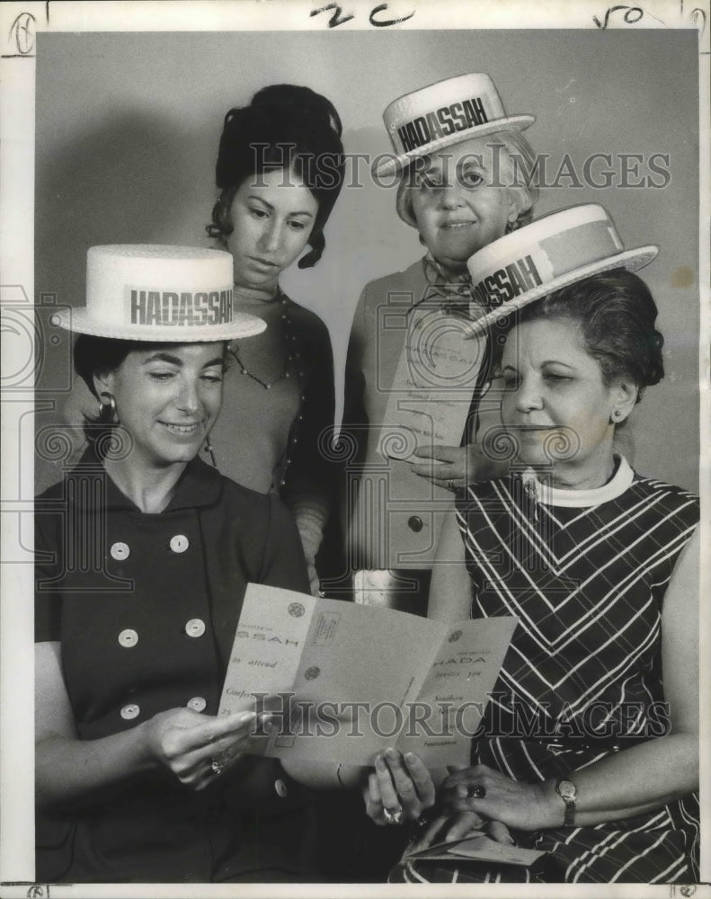 Local Hadassah greeters preview program for gathering - Historic Images