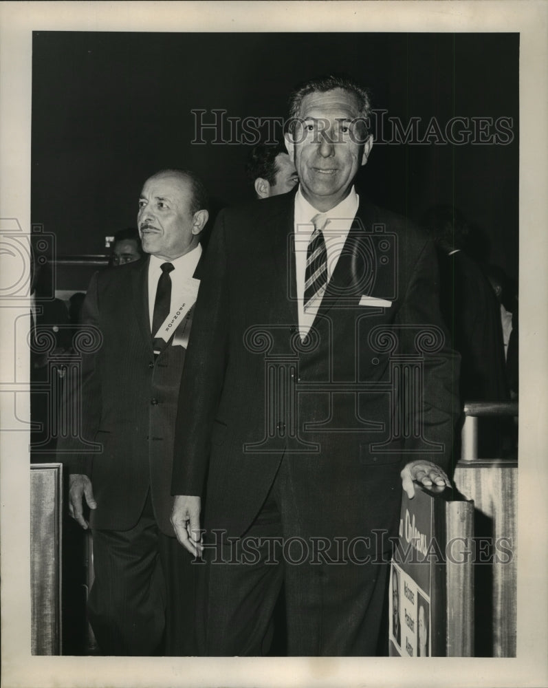 1965 Mayor Victor Schiro and Pres. Miguel Aleman at City Hall. - Historic Images