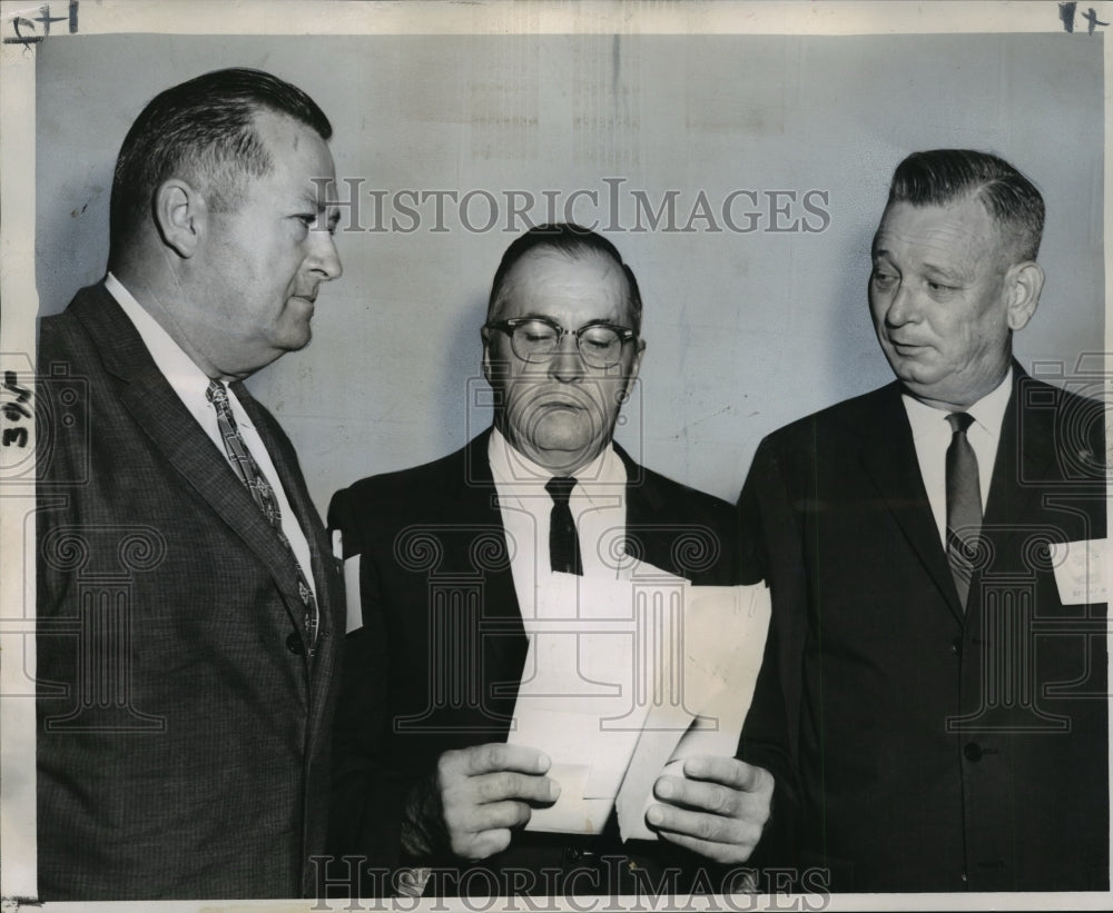 1962 Claude Aleman, Eddie Aleman &amp; Wesley A. Lewis of Palm-Air Assn. - Historic Images