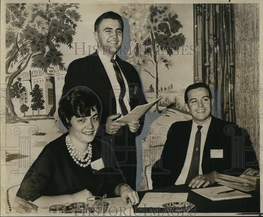1962 Press Photo Loretta Thomas, George Allen &  Jerry Thames at Jung Hotel. - Historic Images