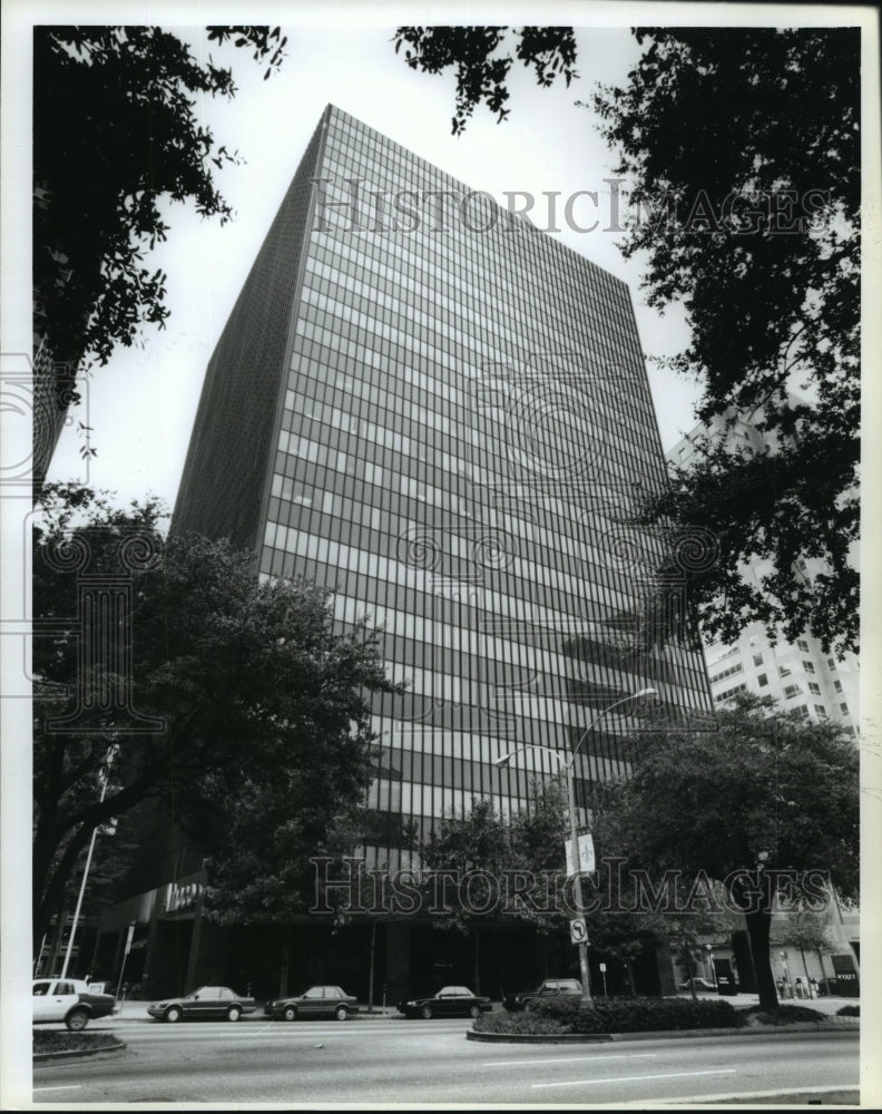 New Orleans - Exterior View of Amoco Building on Poydras Street ...
