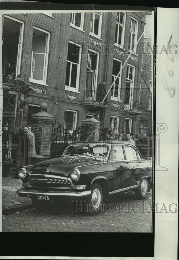 1971 Press Photo Explosion at Soviet Trade Delegation Building in Amsterdam - Historic Images