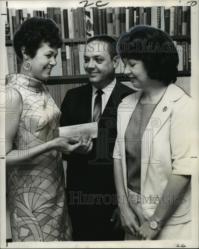 1968 Mrs. Jules Albert Jr. Presents Dean Dr. John El Altrazan Check - Historic Images