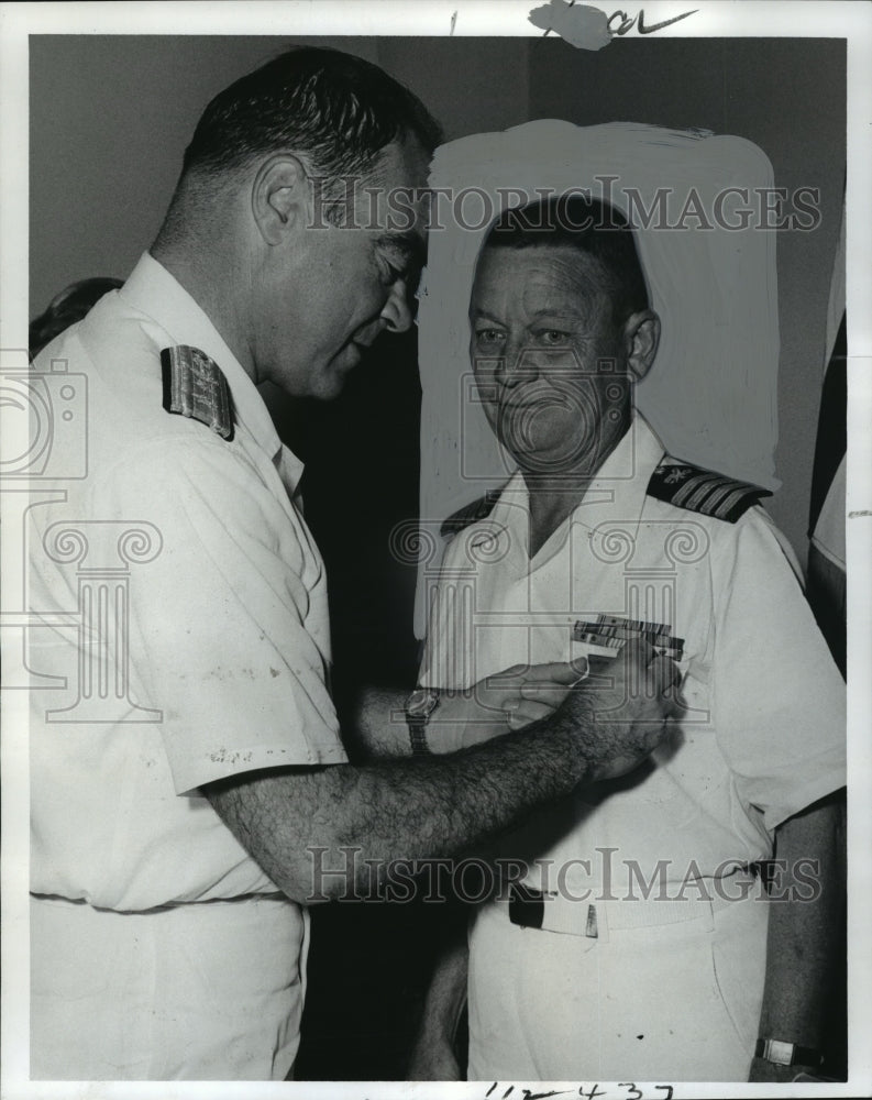 1967 Captain Henry W. Brandon commander of defense personnel Support - Historic Images