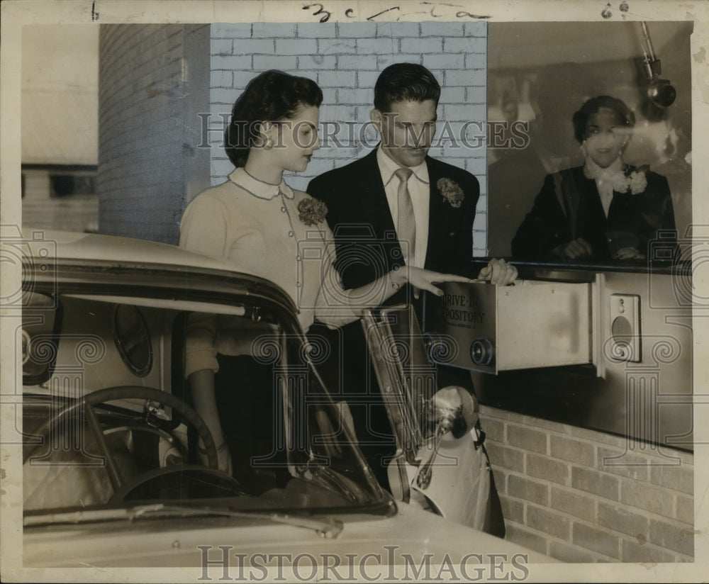 1956 Press Photo Progressive Bank and Trust Company Broadmoor office - noa15754-Historic Images