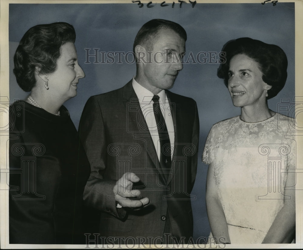 1969 Press Photo 50th Anniversary of Institute of International Education Inc. - Historic Images