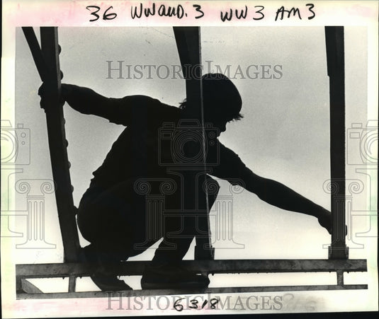 1986 Press Photo Andouille Festival - Chance Bernard, Instant Fair Company - Historic Images