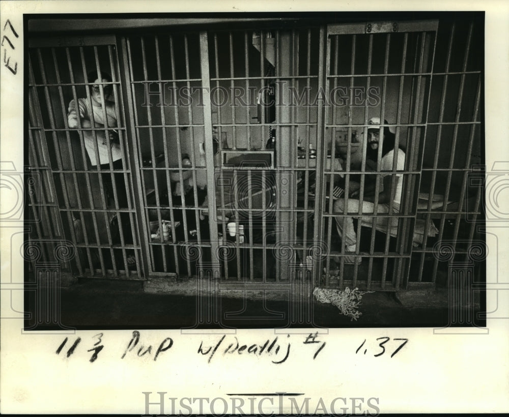 1981 Press Photo David Martin and Colin Clark on death row in Angola Prison - Historic Images