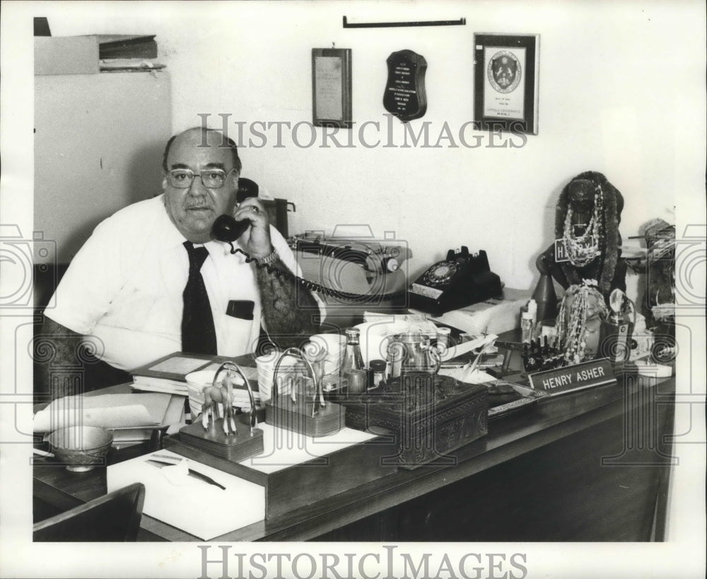 1975 Press Photo Henry W. Asher, Public Relations Officer Loyola University - Historic Images