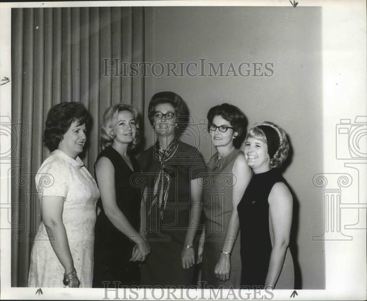 1969 Press Photo New Officers of West Bank City Council Beta Sigma Phi Sorority - Historic Images