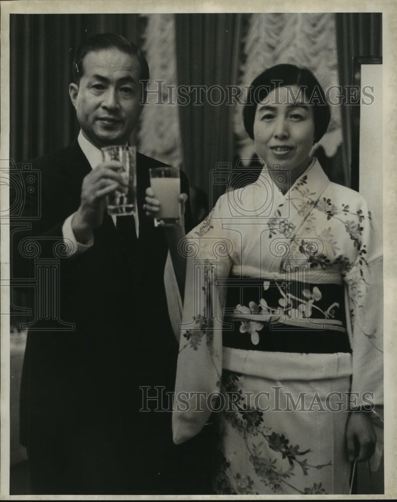 1972 Press Photo Yoshiro Arino, Consul General of Japan in New Olreans, and Wife - Historic Images