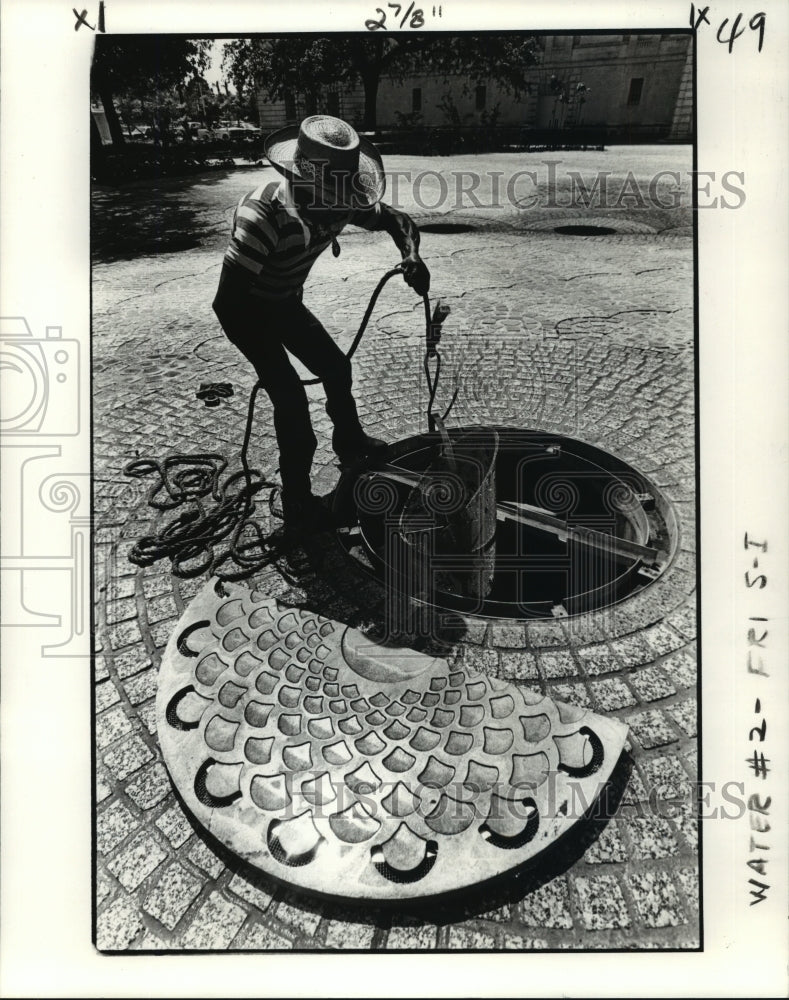 1979 Press Photo Maintenance of Armstrong Park, New Orleans - noa19939-Historic Images