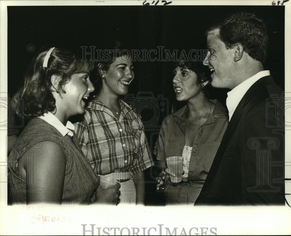 1979 Press Photo New Orleans - N. Simon &amp; Reggie Roberts at Audubon Tavern II - Historic Images