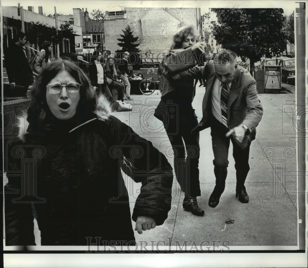 1973 Press Photo Donald Armstrong, after sentencing of Karleton Armstrong - Historic Images