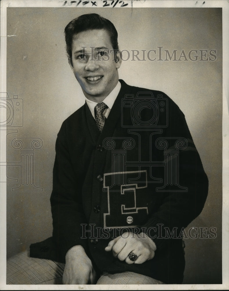 1970 Press Photo Alex Athas, Captain Basketball Team at Warren Eason - Historic Images