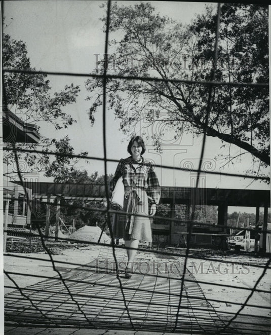 1975 Press Photo New Orleans Audubon Zoo Expansion- Architect Lindrea S. Howes - Historic Images