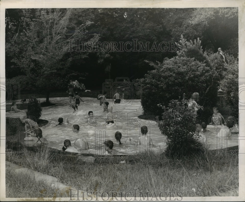 1958 People Playing at Audubon Park Wading Pool - Historic Images