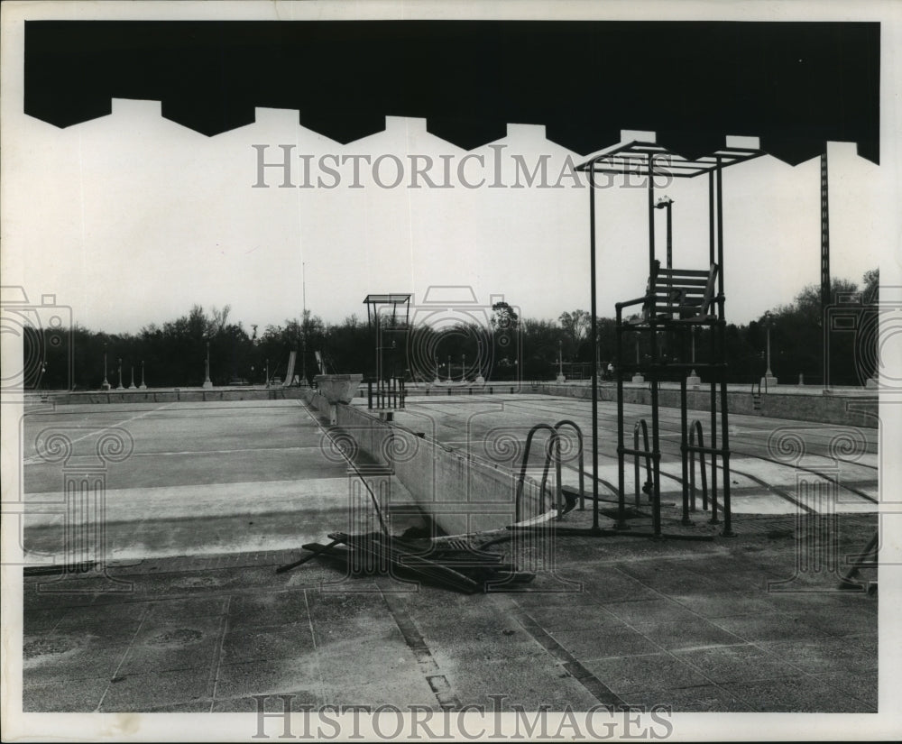 1969 Press Photo Audubon Park Pool - Drained and Abandoned Pool, New Orleans-Historic Images