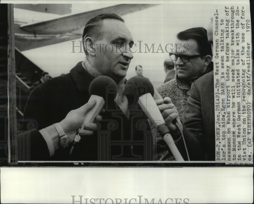 1970 West German Chancellor&#39;s Top Aide Egon Bahr Talks to Reporters - Historic Images