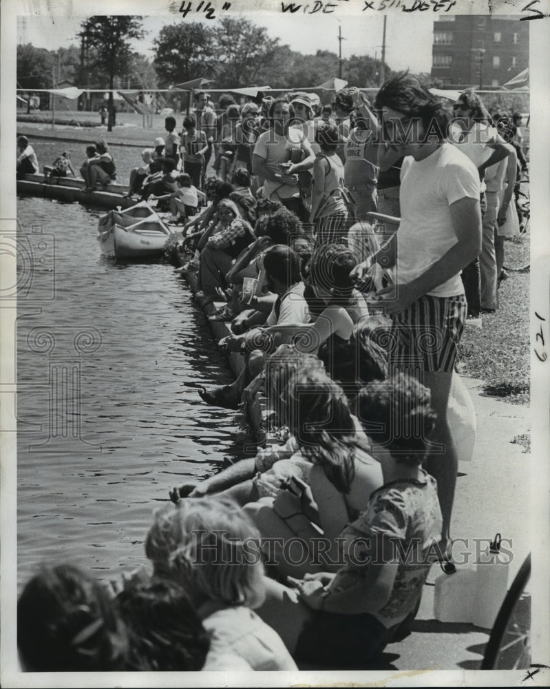 1974 Press Photo Haystackers Canoe Club at Bayou St. John - Historic Images
