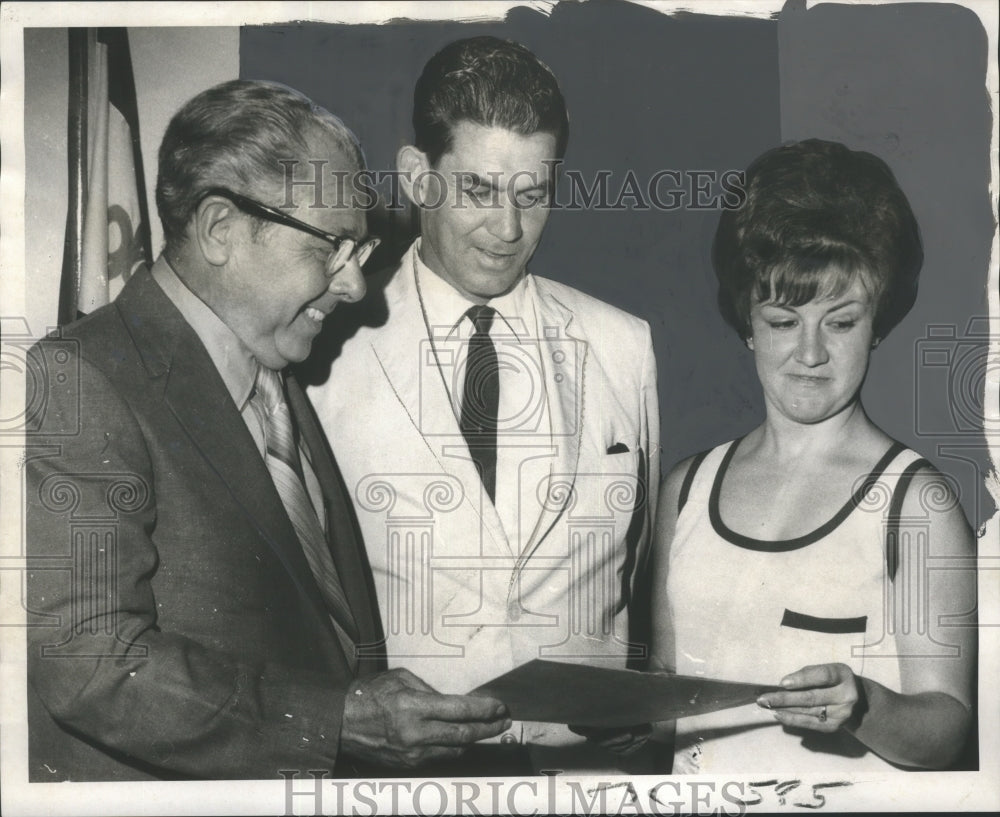 Capt.John Clark, Det. Milton Meyer, Mrs. Peter E. Bergeron, Jr. - Historic Images