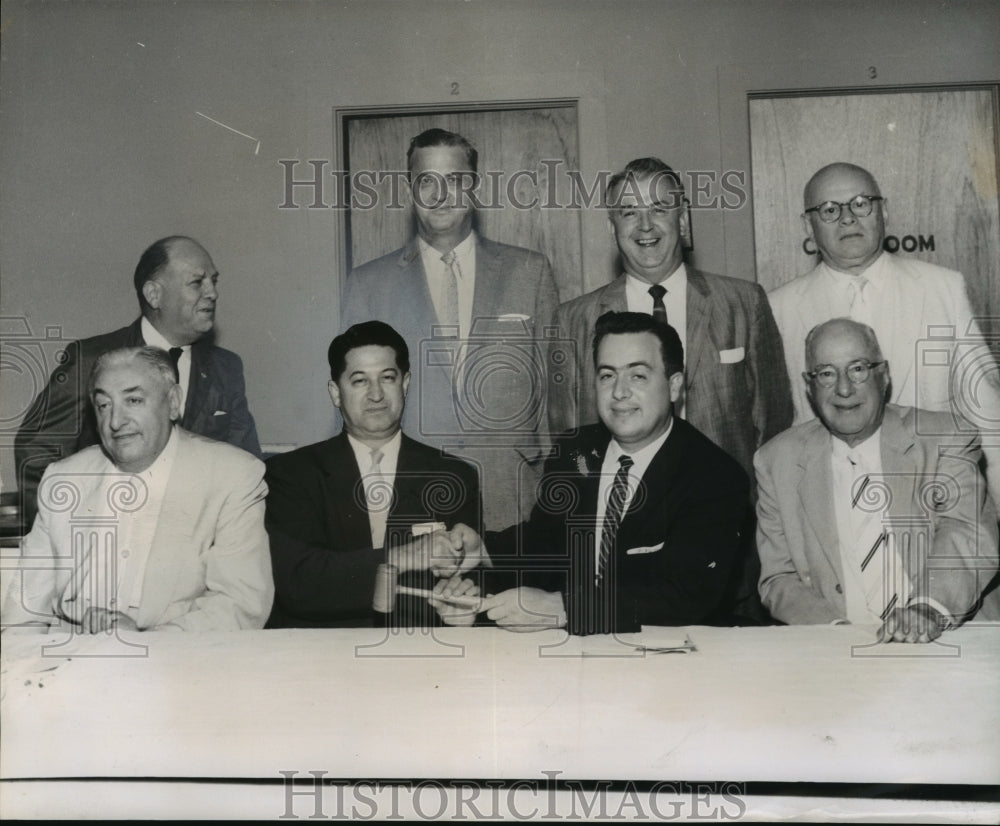 1959 Press Photo River Club elected president Alex Berger with other officers-Historic Images