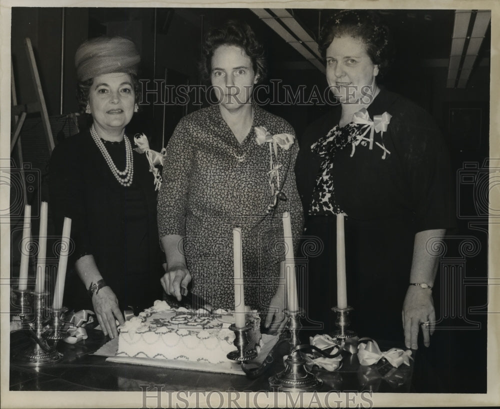 1967 Mrs. Henry L Bergey Jr, Mrs. Emmet Nugier, Mrs Joseph Jeanfreav - Historic Images