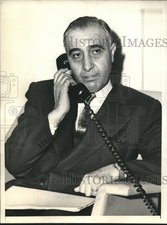 1957 Press Photo Salah Bitar, Foreign Minister of Syria on Telephone to U.N. - Historic Images