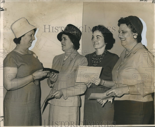1962 Press Photo Presidents' Co-operative School Club meet, New Orleans-Historic Images