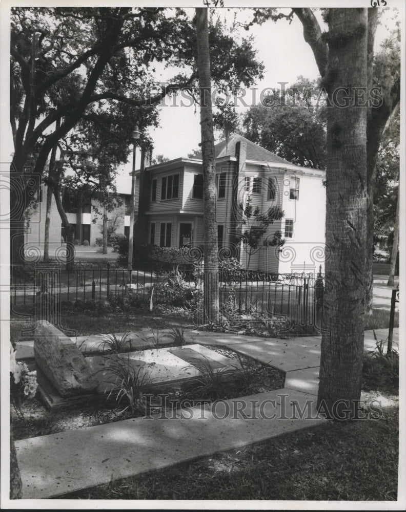 1976 Press Photo The Marty M&#39;Leod Bethune home, near Daytona Beach - noa39860- Historic Images