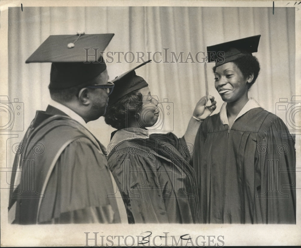 1974 Commencement exercises of Southern University in New Orleans - Historic Images