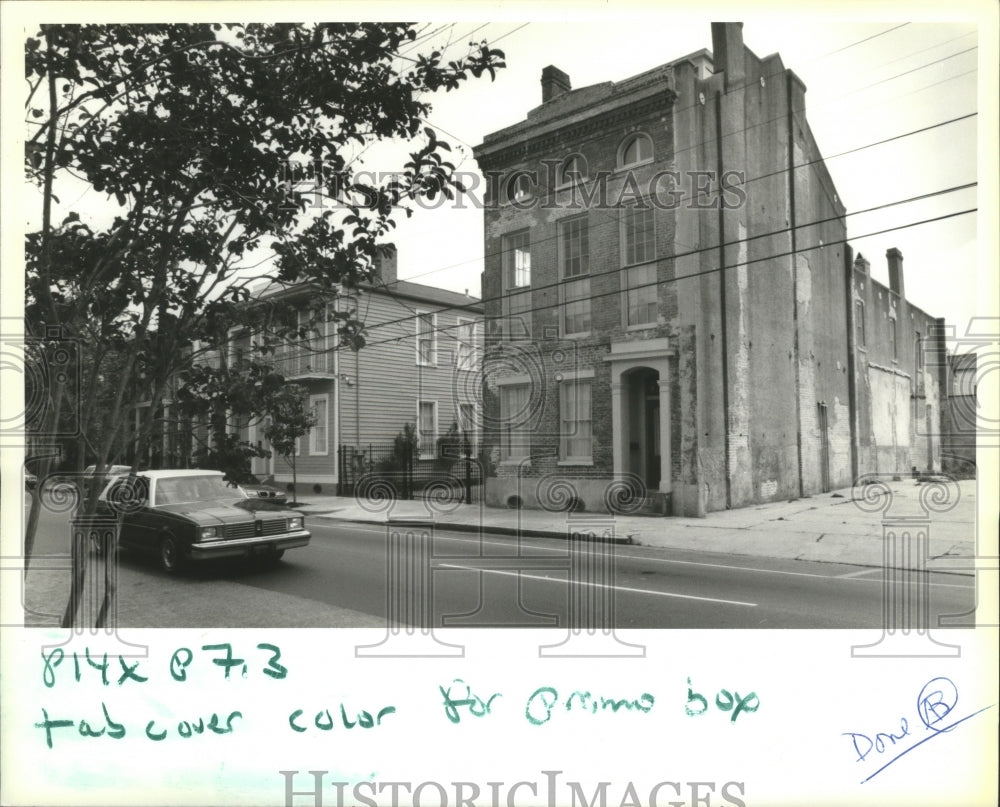 1994 Press Photo Eddie and Lisa Breaux renovated townhouse, exterior of property - Historic Images