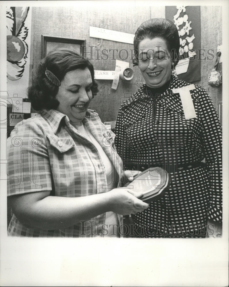 1973 Mrs. Herschel B. Lertin, Mrs. Lionel F. Brechtel at Home Awards - Historic Images