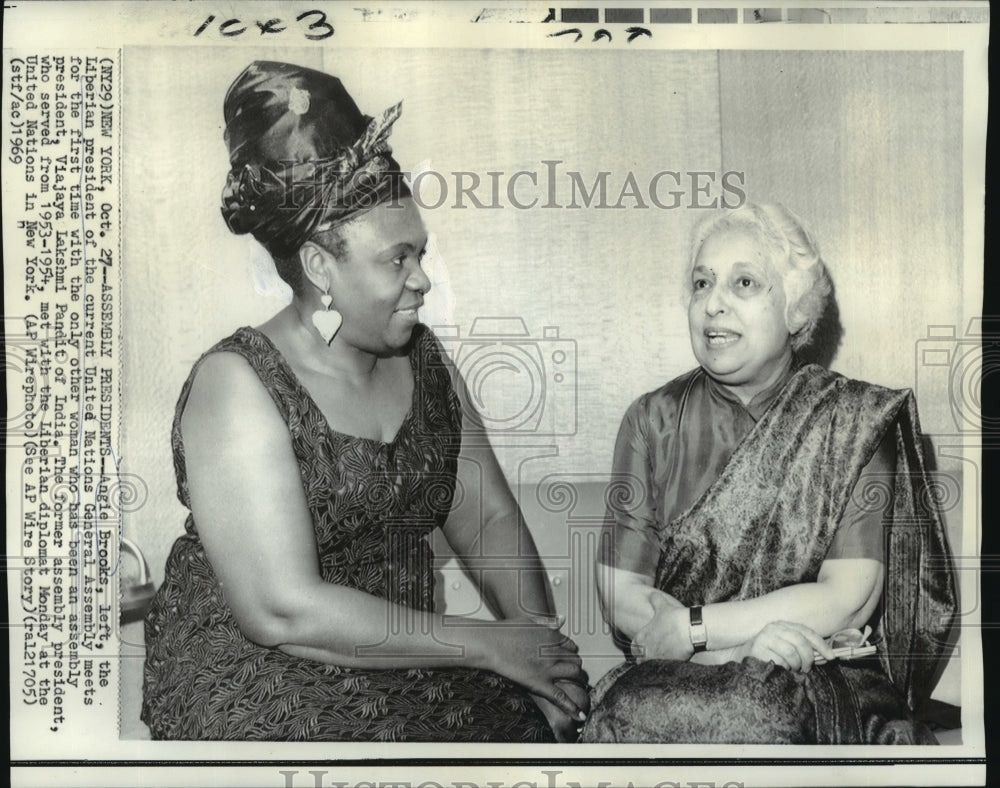 1969 Press Photo Angie Brooks, Viajaya Lakshmi Pandit, United Nations Presidents-Historic Images