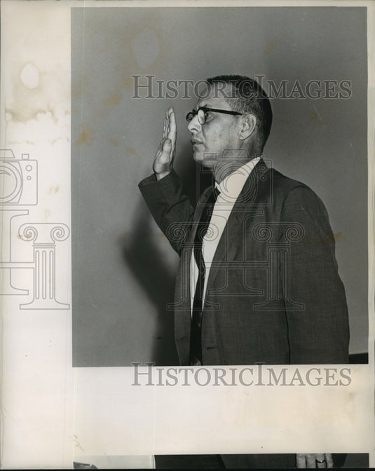 1964 Press Photo W.A. Bryde, Aerospace Engineer during C.A.B. hearing - Historic Images