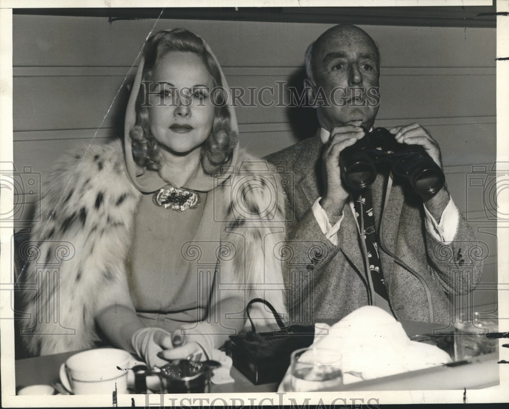 1939 Press Photo Millionaire Jules Brulatour with Wife Hope Hampton at Races-Historic Images