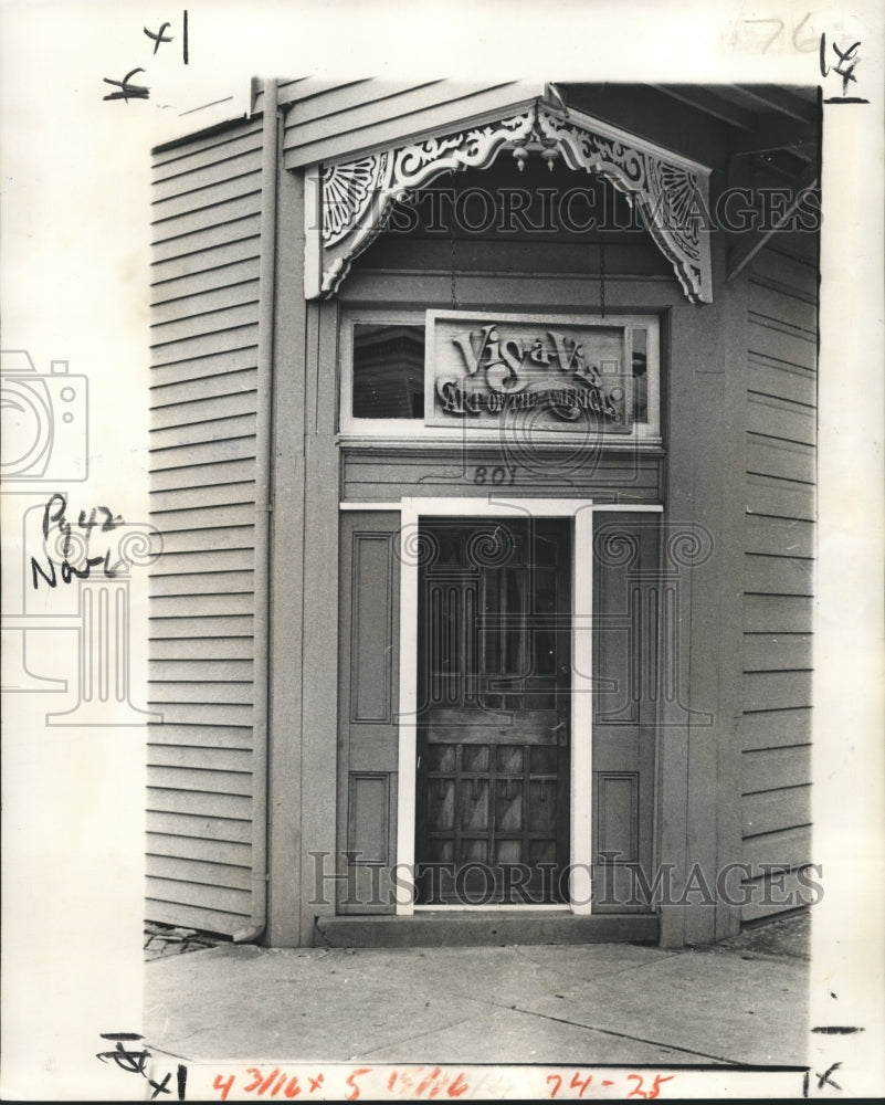 1977 Vis-a-Vis Gallery, a Latin art gallery, in Faubourg Marigny - Historic Images