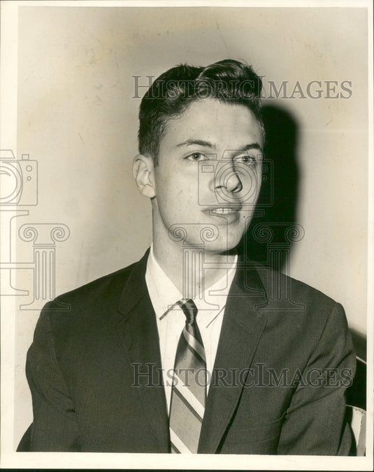1966 Press Photo John Burke, T-P reporter, Marine Editor - Historic Images
