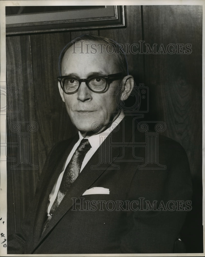 1968 Dr. Warren Cole, one of the pioneers of modern American surgery ...