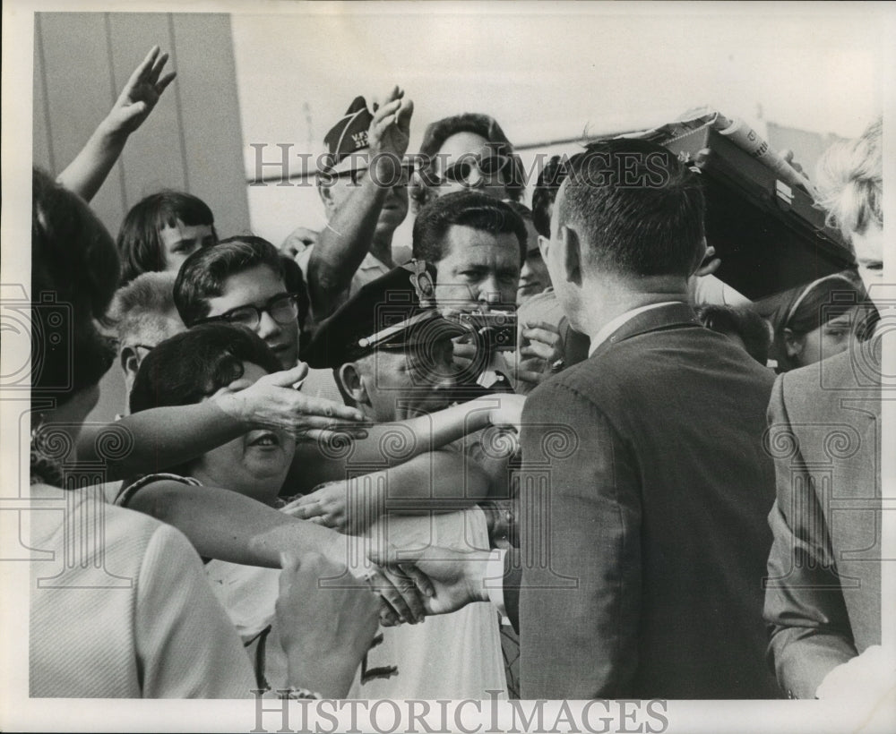 1969 New Orleans crowd welcomes Apollo 11 astronaut Michael Collins - Historic Images