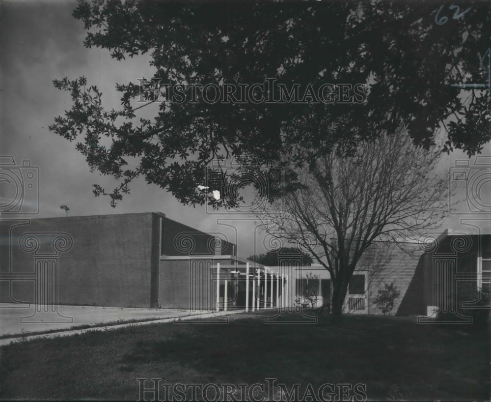 1965 Crippled Children Unit's new Recreation-Rehabilitation Bldg. - Historic Images