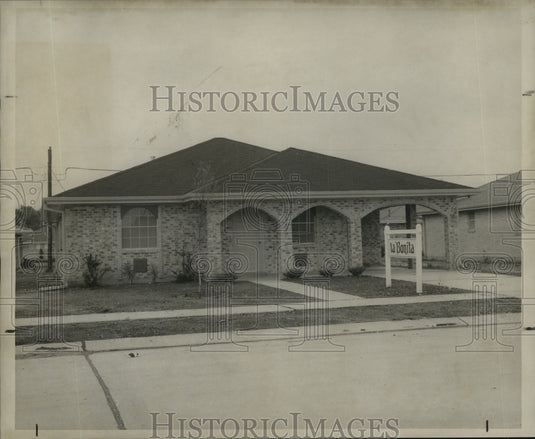 1968 A Clesi Development model home in Maplewood Park on West Bank - Historic Images